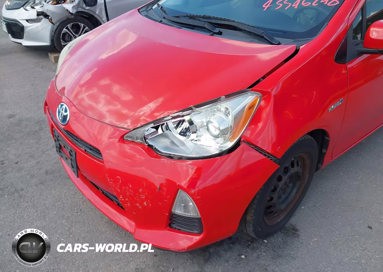 2013 Toyota Prius C One VIN:JTDKDTB32D1038772 - 6