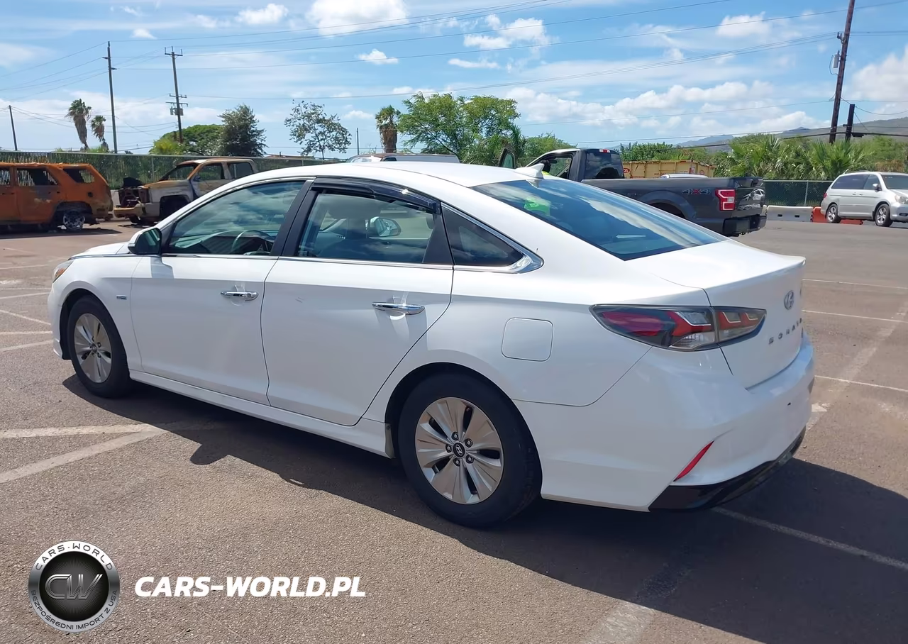 2018 Hyundai Sonata Hybrid Se VIN:KMHE24L37JA083494 - 3