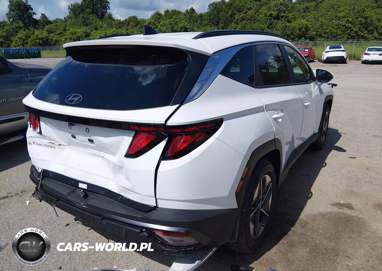 2026 Hyundai Tucson Sel VIN:5NMJB3DE8TH652388 - 4