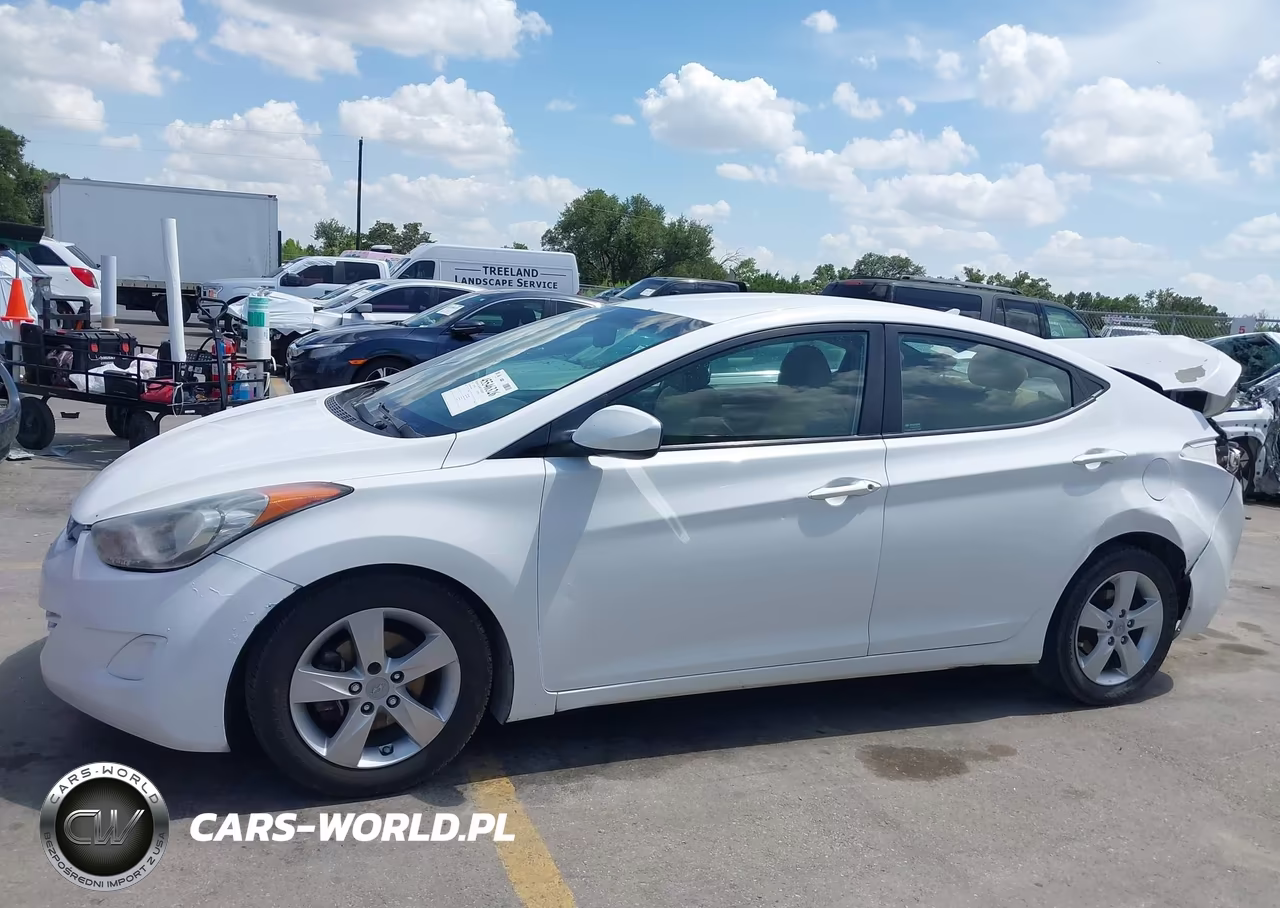 2013 Hyundai Elantra Gls VIN:5NPDH4AE8DH242667 - 15