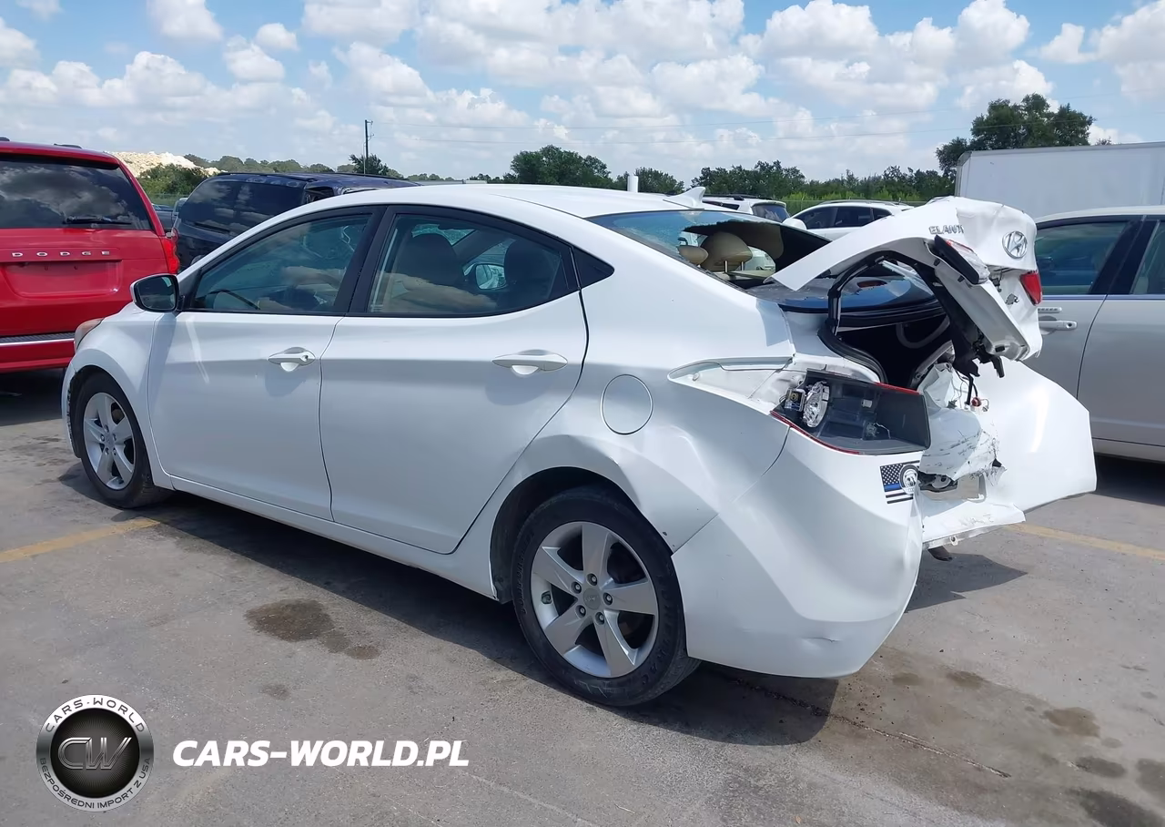 2013 Hyundai Elantra Gls VIN:5NPDH4AE8DH242667 - 3