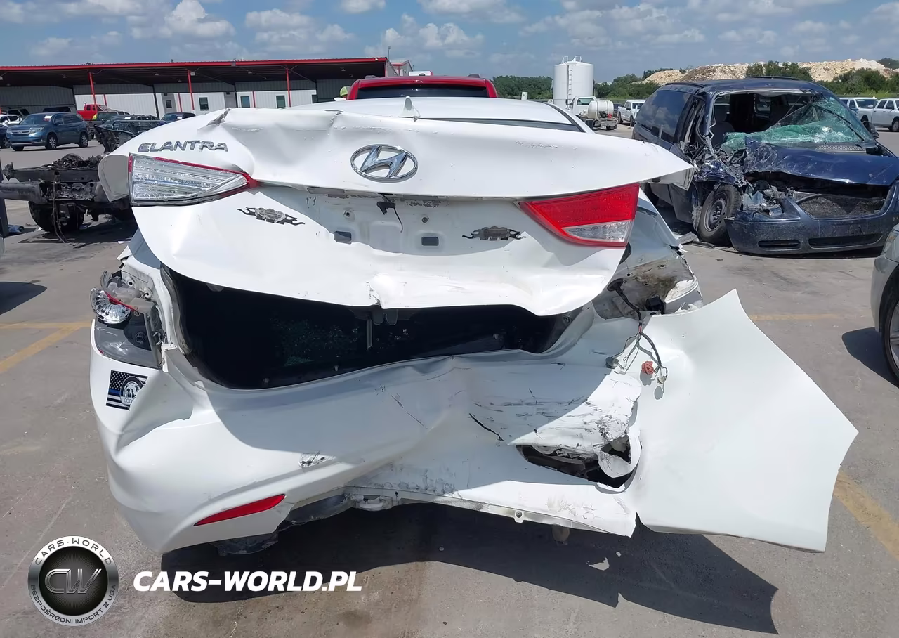 2013 Hyundai Elantra Gls VIN:5NPDH4AE8DH242667 - 6