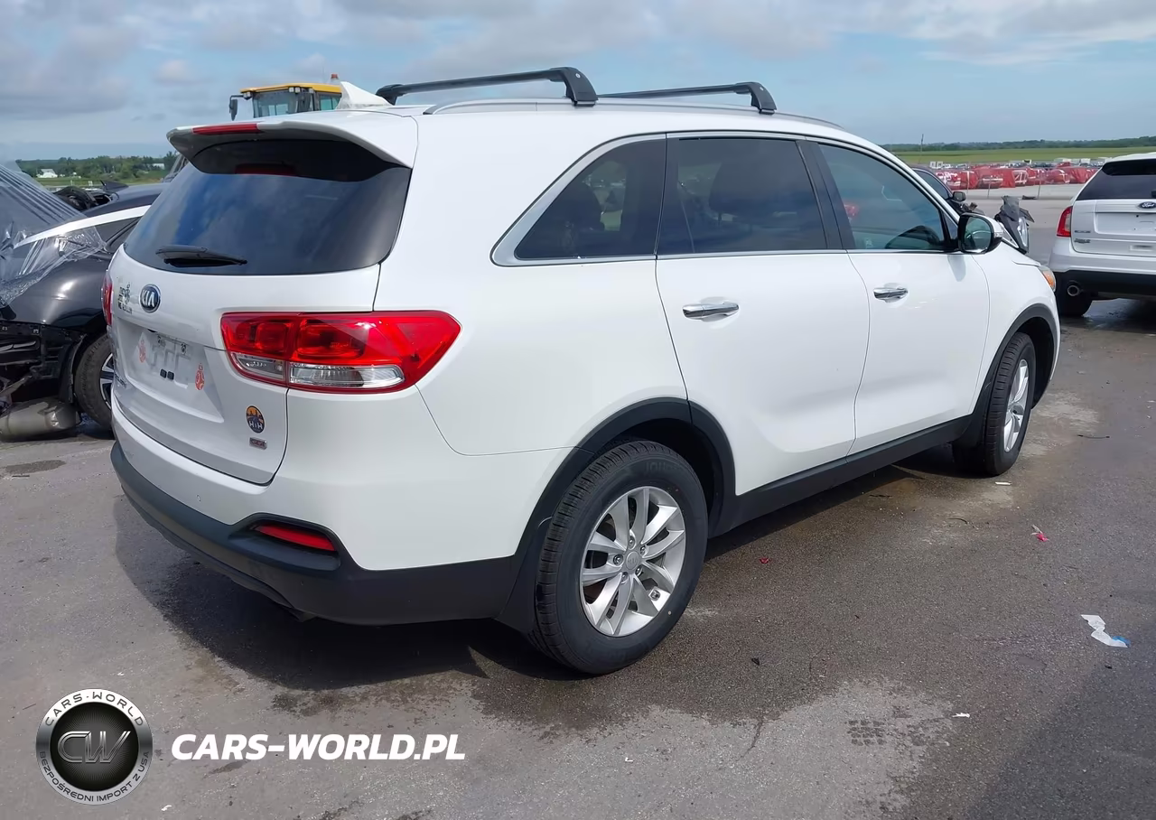 2016 Kia Sorento 2.4L Lx VIN:5XYPG4A33GG031712 - 4
