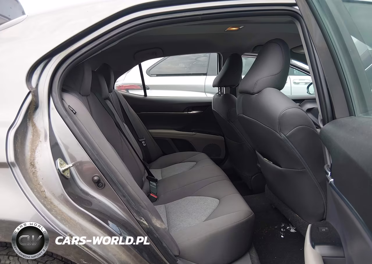 2019 Toyota Camry Le VIN:4T1B11HK4KU781307 - 8