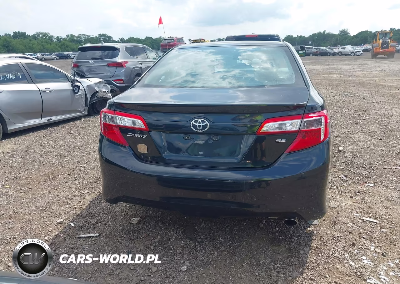 2014 Toyota Camry Se VIN:4T1BF1FK4EU422998 - 16