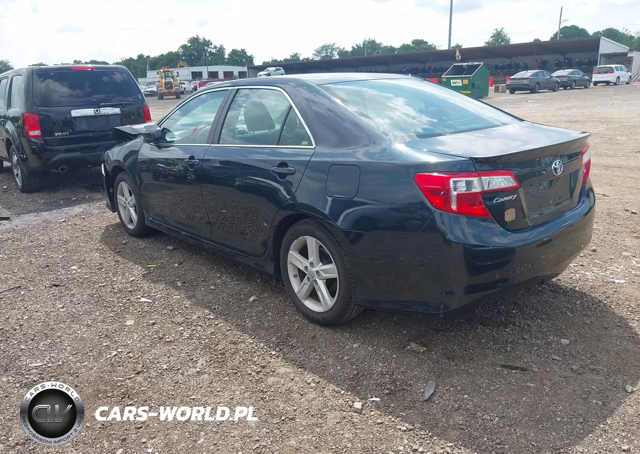2014 Toyota Camry Se VIN:4T1BF1FK4EU422998 - 3