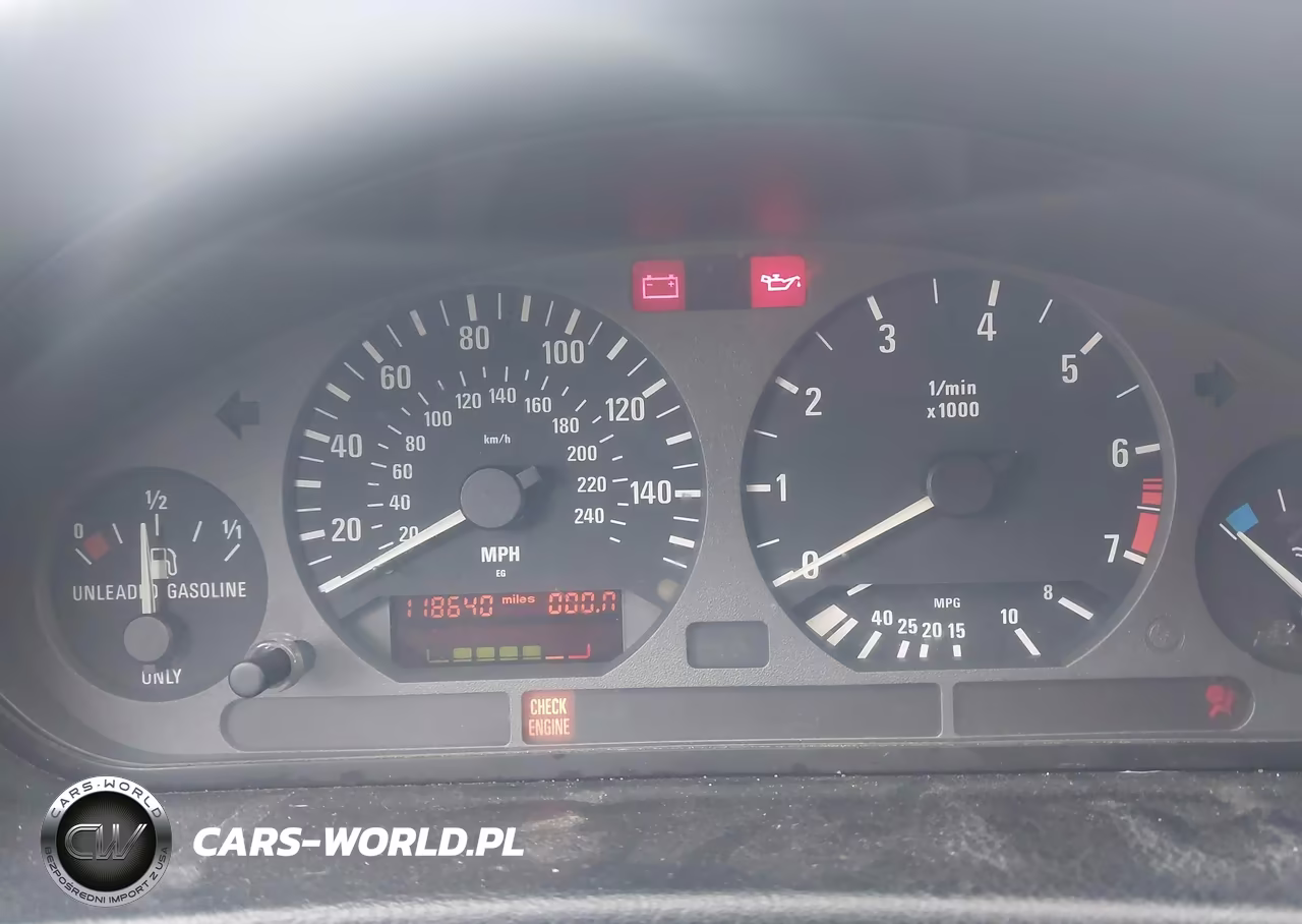 1998 BMW 323Ic VIN:WBABJ8323WEM22211 - 7
