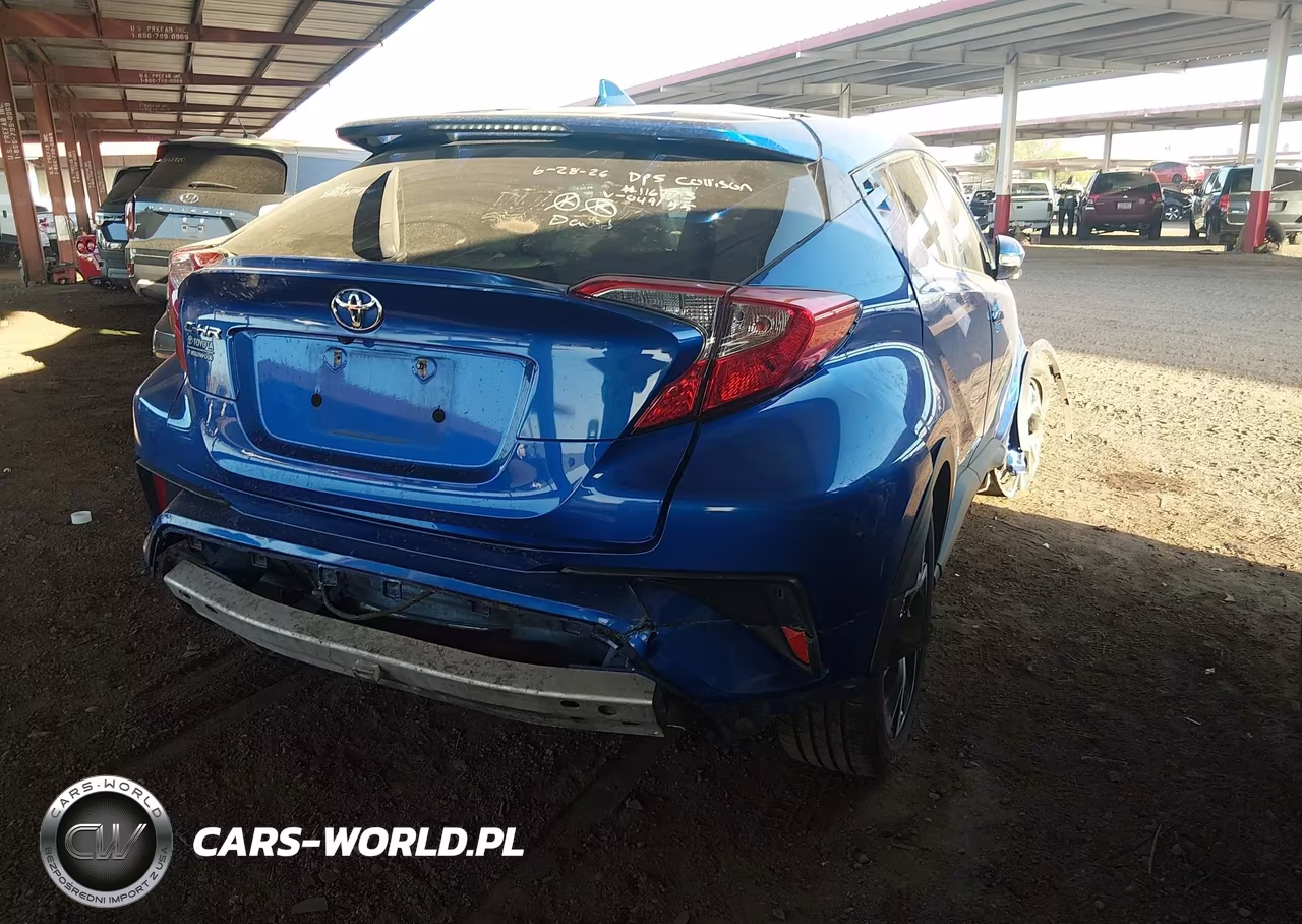 2018 Toyota C-Hr Xle Premium VIN:NMTKHMBX8JR049155 - 4