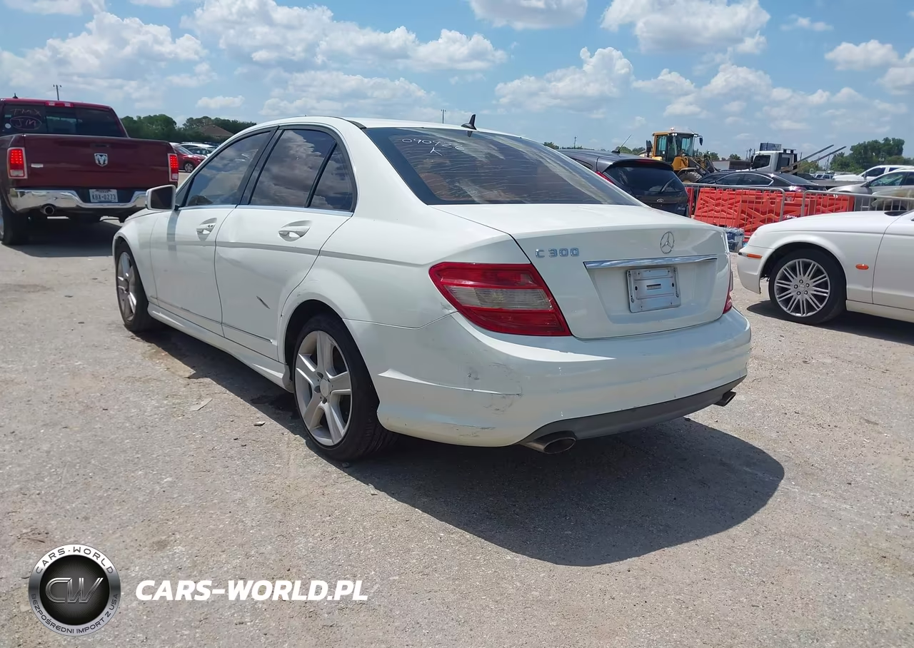 2010 Mercedes-Benz C 300 Luxury-Sport VIN:WDDGF5EB8AR090926 - 3