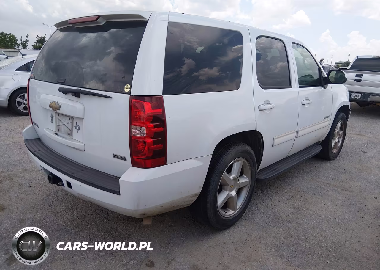 2011 Chevrolet Tahoe Ls VIN:1GNSCAE01BR146122 - 4