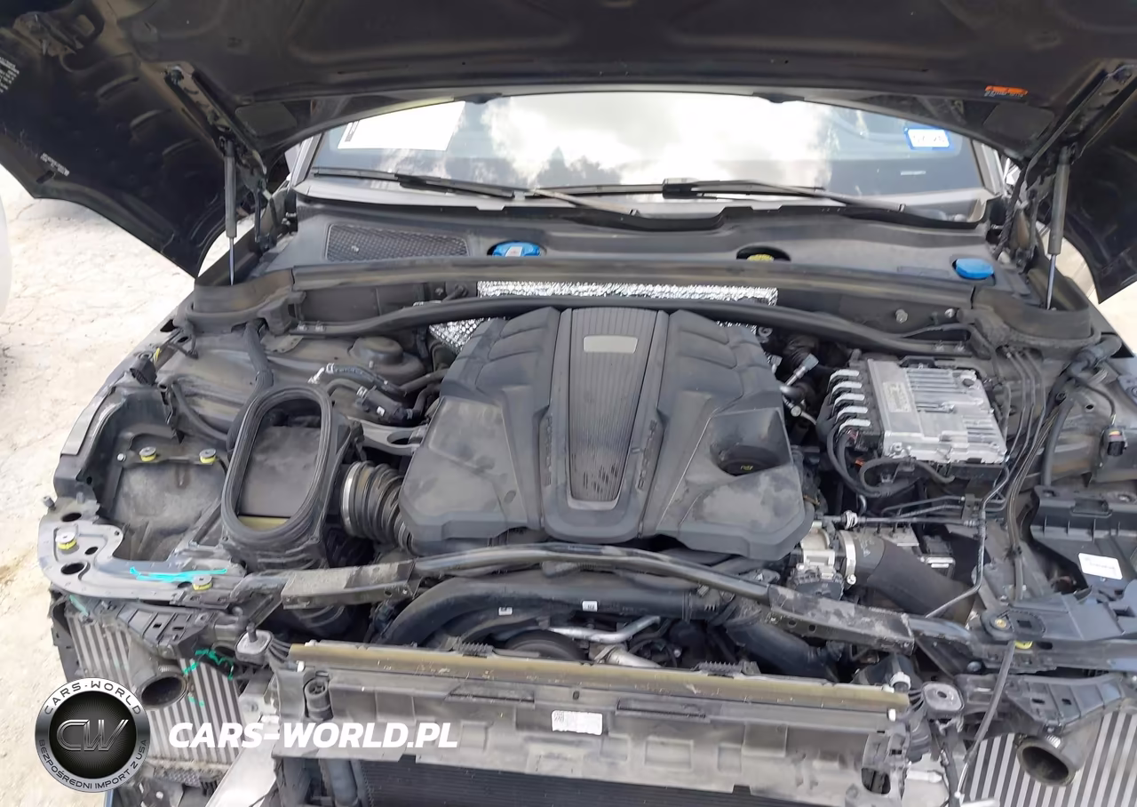 2020 Porsche Macan S VIN:WP1AB2A54LLB36525 - 10