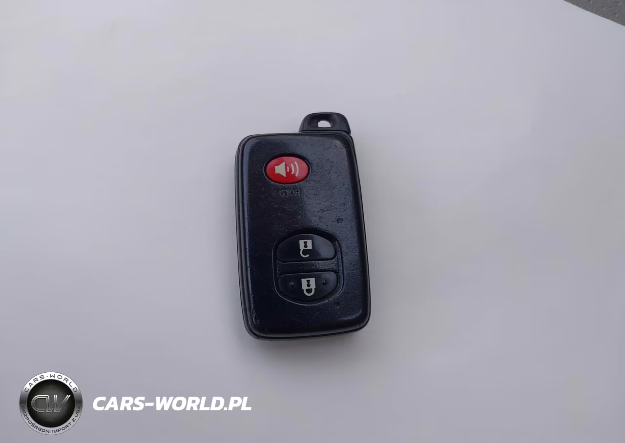 2011 Toyota Prius Two VIN:JTDKN3DU6B1435742 - 11