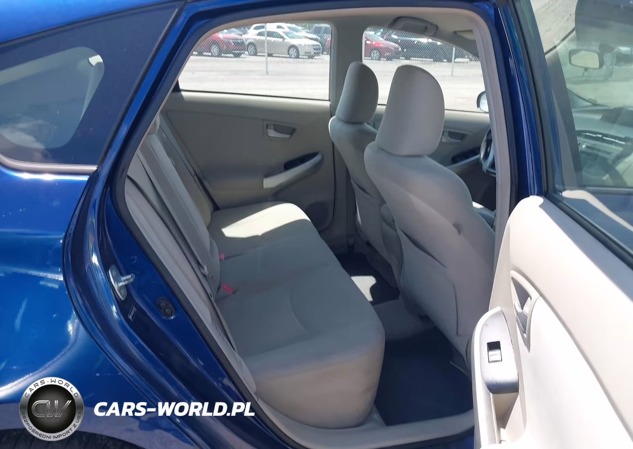 2011 Toyota Prius Two VIN:JTDKN3DU6B1435742 - 8