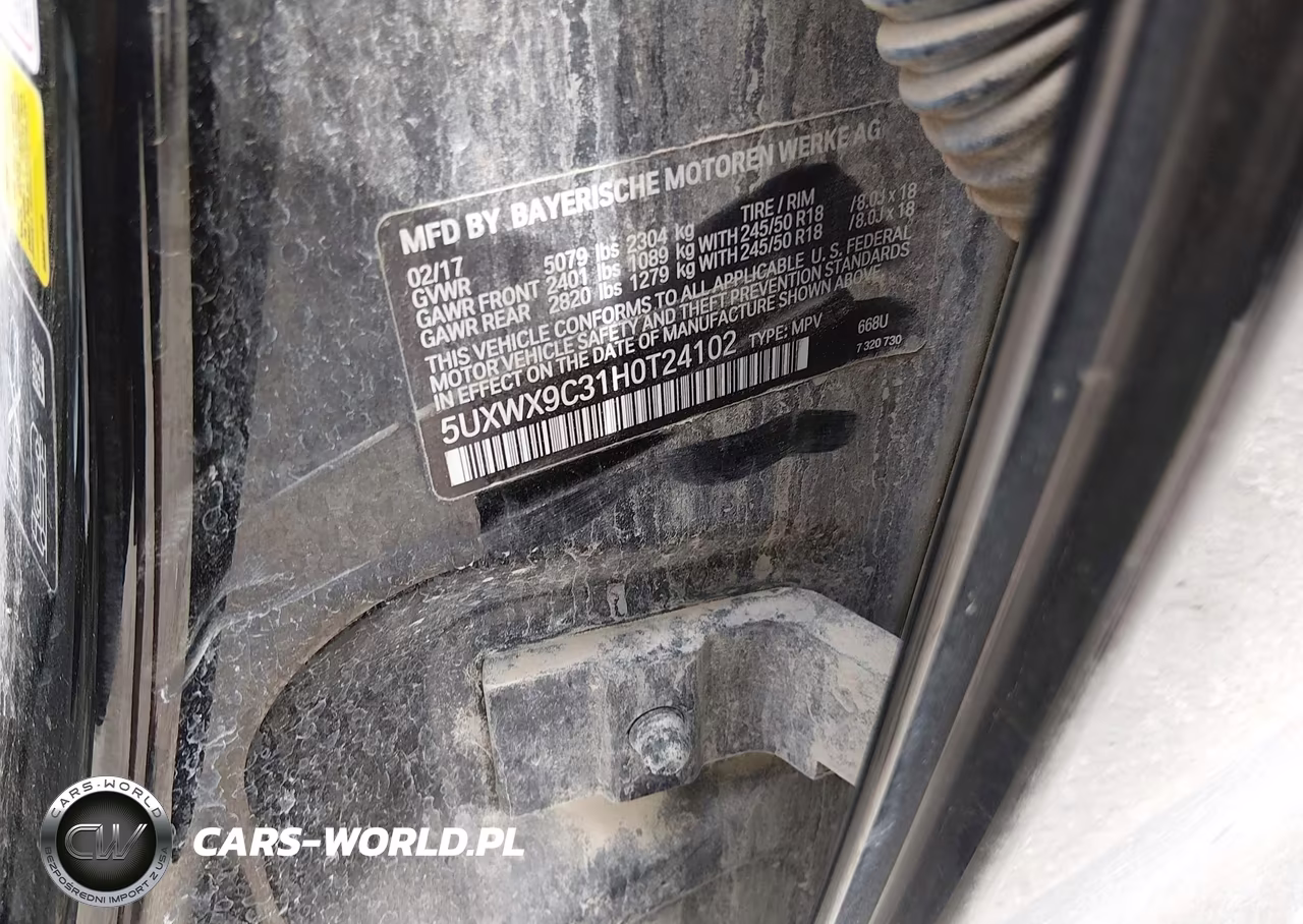 2017 BMW X3 xDrive28I VIN:5UXWX9C31H0T24102 - 9