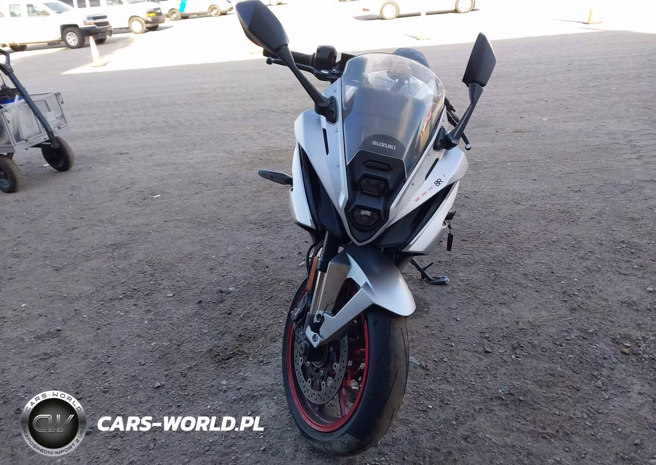 2024 Suzuki Gsx800 F VIN:JS1EM13B6R7100521 - 5