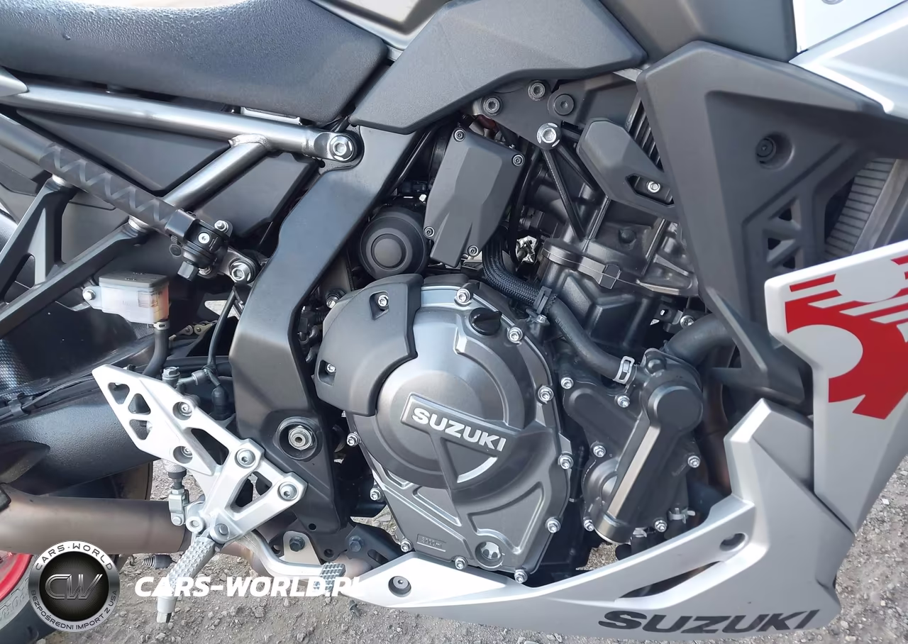 2024 Suzuki Gsx800 F VIN:JS1EM13B6R7100521 - 8