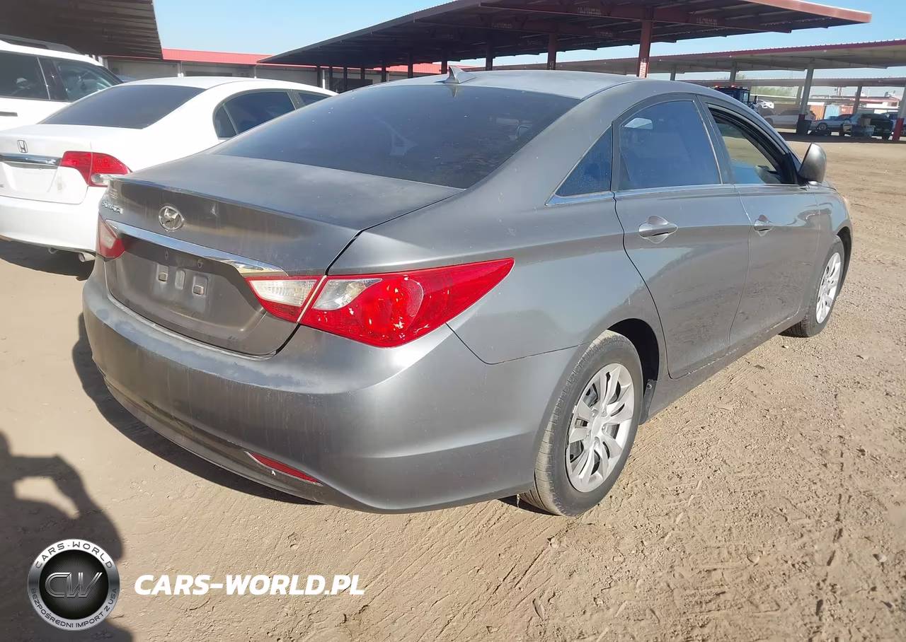 2013 Hyundai Sonata Gls VIN:5NPEB4AC6DH561604 - 4