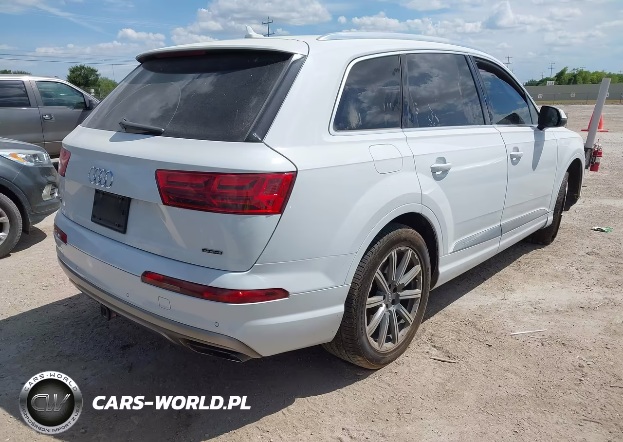 2018 Audi Q7 2.0T Premium VIN:WA1LHAF78JD024017 - 4
