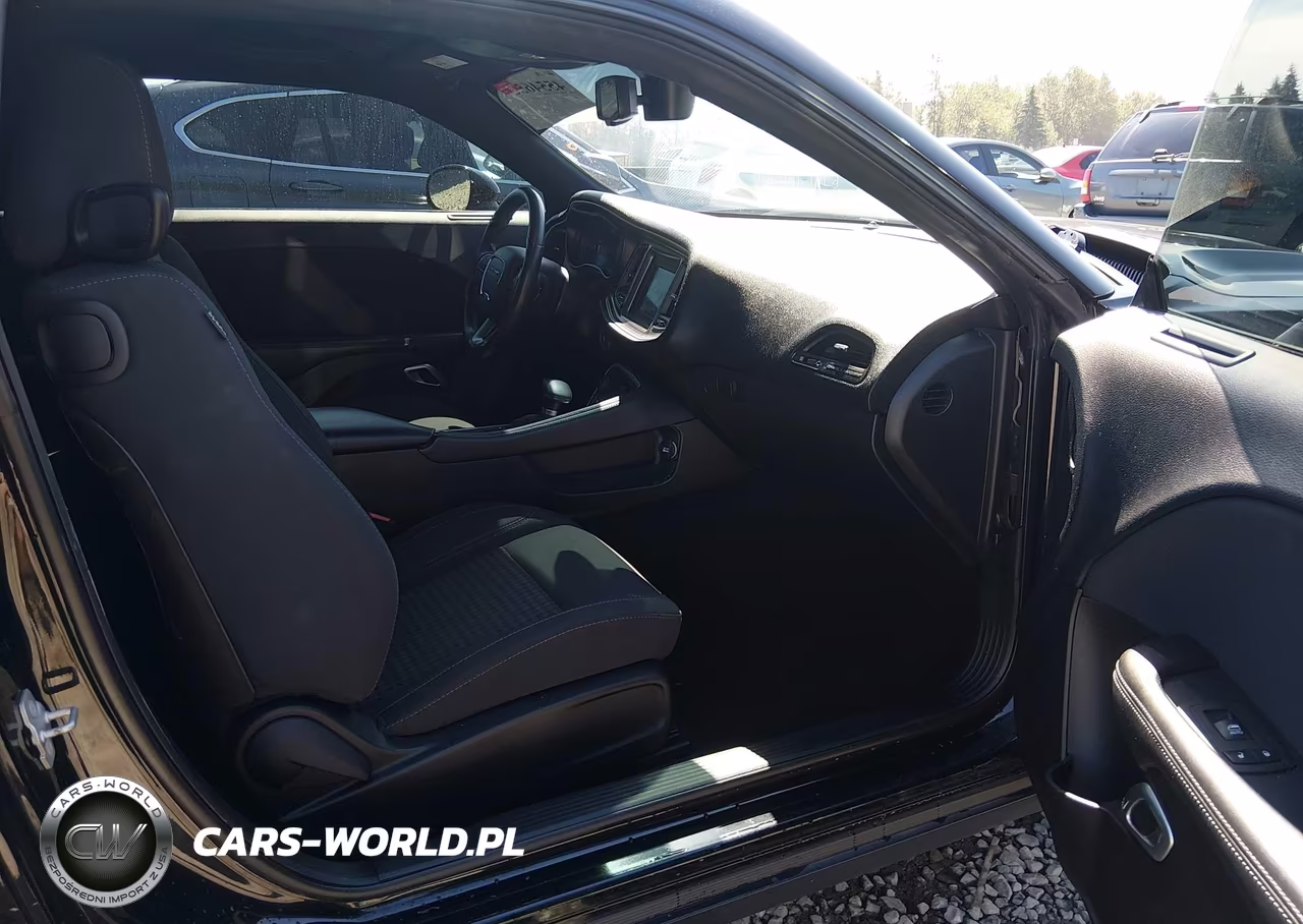2019 Dodge Challenger Sxt VIN:2C3CDZAGXKH632623 - 18
