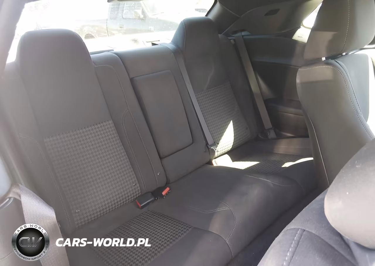 2019 Dodge Challenger Sxt VIN:2C3CDZAGXKH632623 - 19