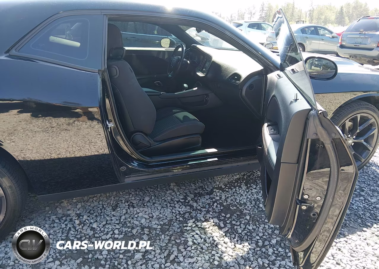2019 Dodge Challenger Sxt VIN:2C3CDZAGXKH632623 - 5