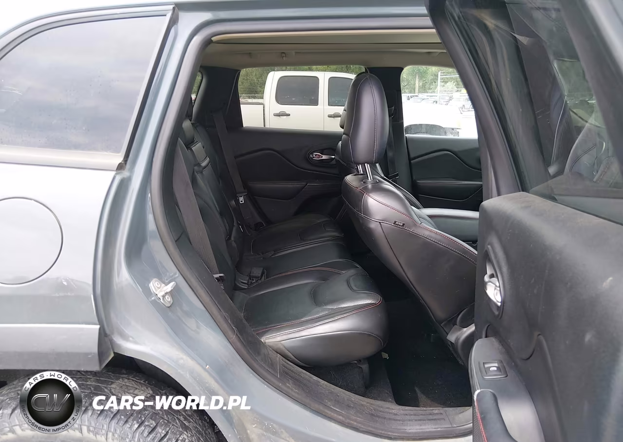 2015 Jeep Cherokee Trailhawk VIN:1C4PJMBS6FW752017 - 8