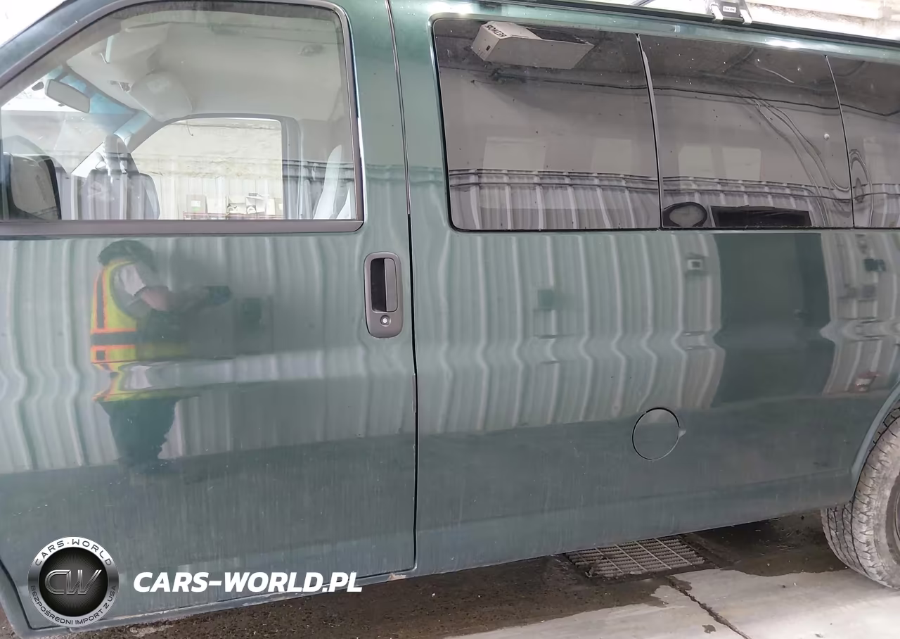 2005 Chevrolet Express Passenger VIN:1GNFH15T651194831 - 14