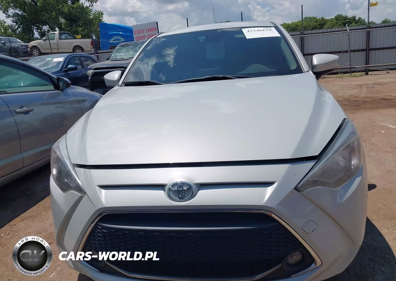 2020 Toyota Yaris Le VIN:3MYDLBYV4LY709997 - 12