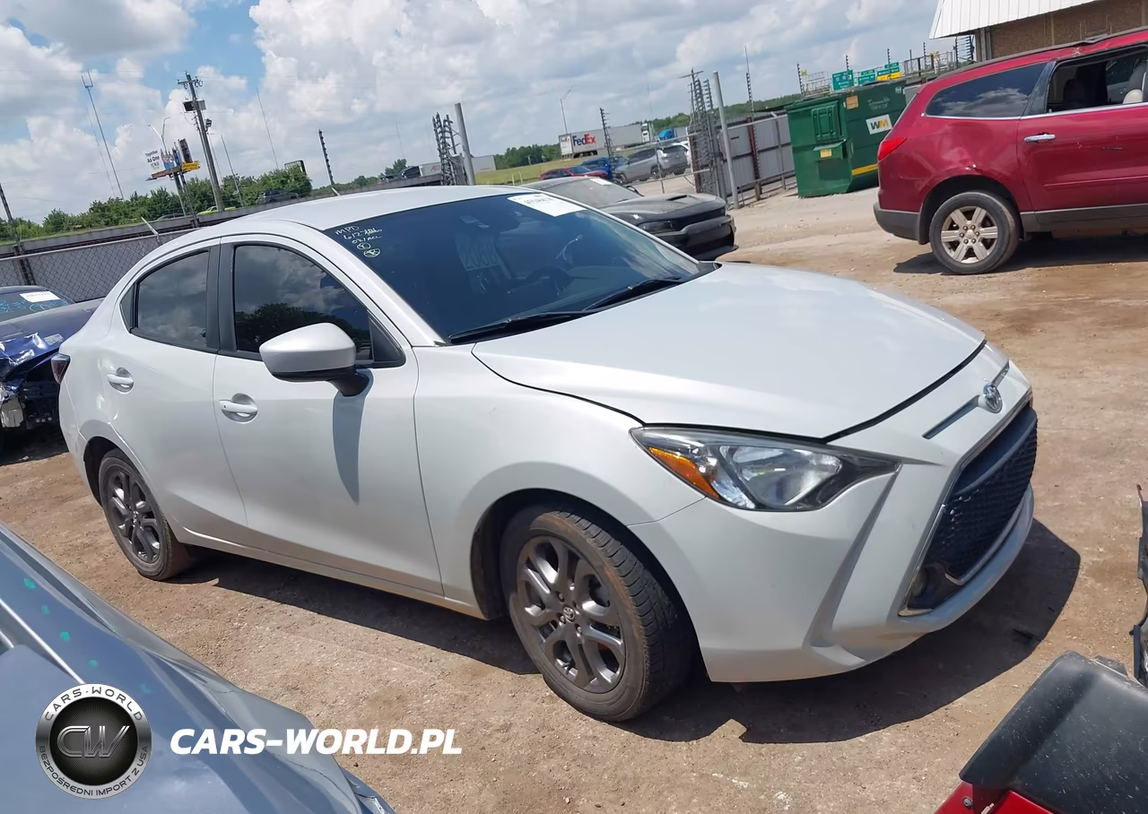 2020 Toyota Yaris Le VIN:3MYDLBYV4LY709997 - 13