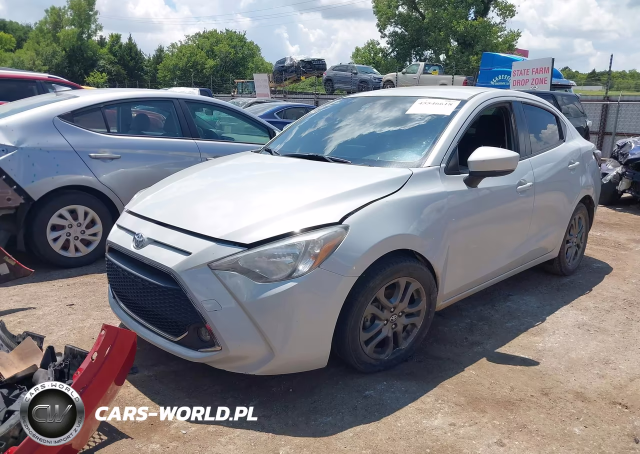 2020 Toyota Yaris Le VIN:3MYDLBYV4LY709997 - 2