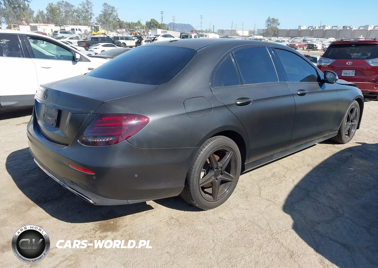 2017 Mercedes-Benz E 300 VIN:WDDZF4JB3HA030473 - 4