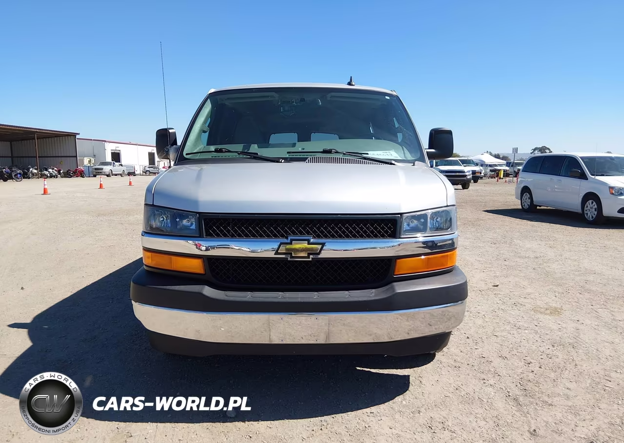 2017 Chevrolet Express 3500 Lt VIN:1GAZGPFF2H1273365 - 18