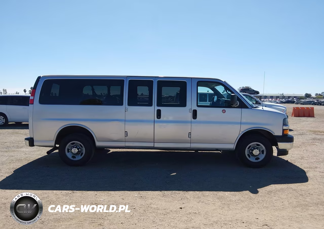 2017 Chevrolet Express 3500 Lt VIN:1GAZGPFF2H1273365 - 19