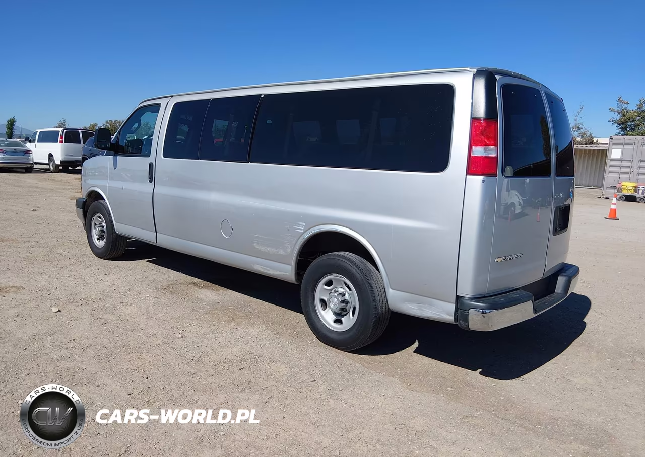 2017 Chevrolet Express 3500 Lt VIN:1GAZGPFF2H1273365 - 3