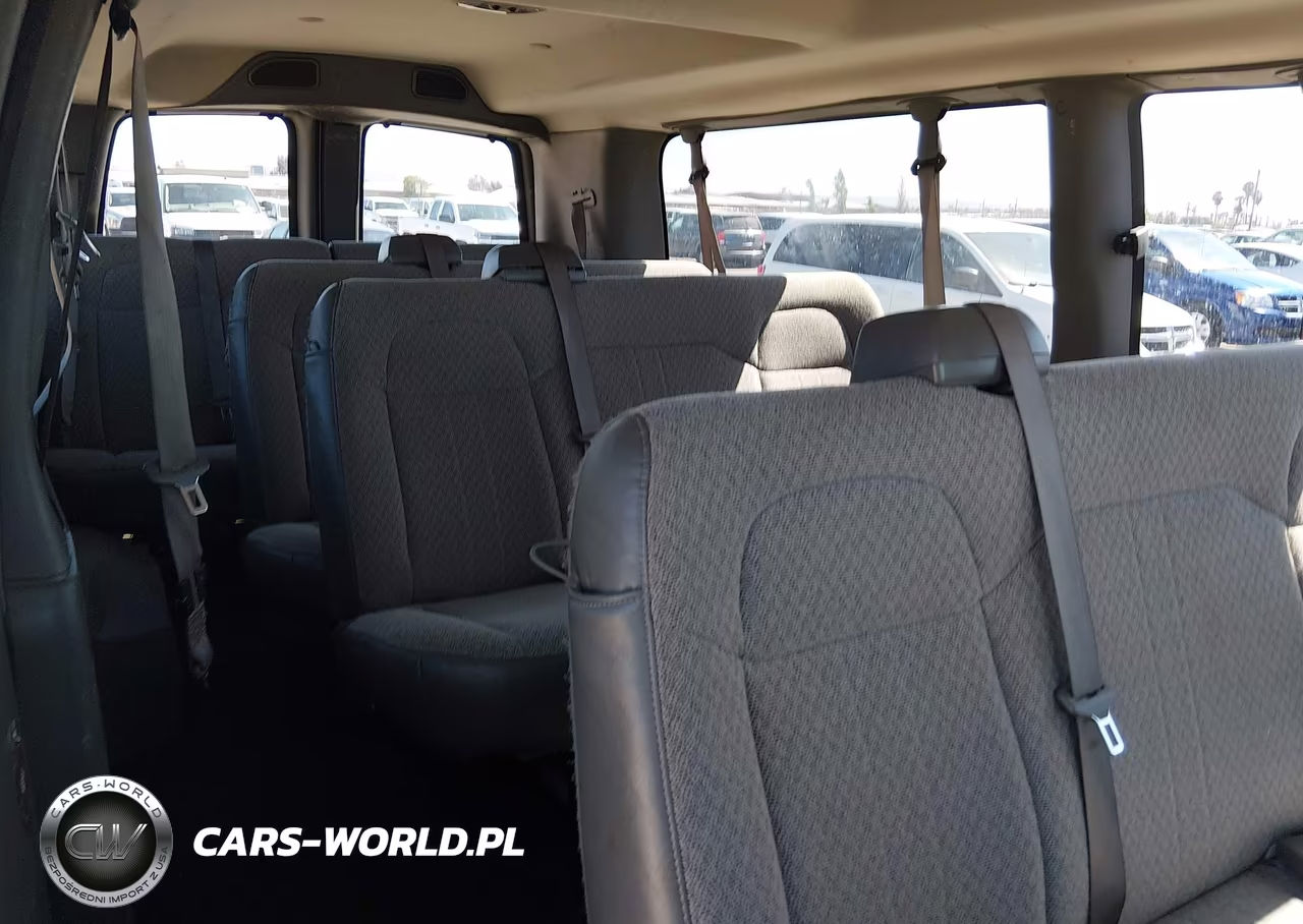 2017 Chevrolet Express 3500 Lt VIN:1GAZGPFF2H1273365 - 8