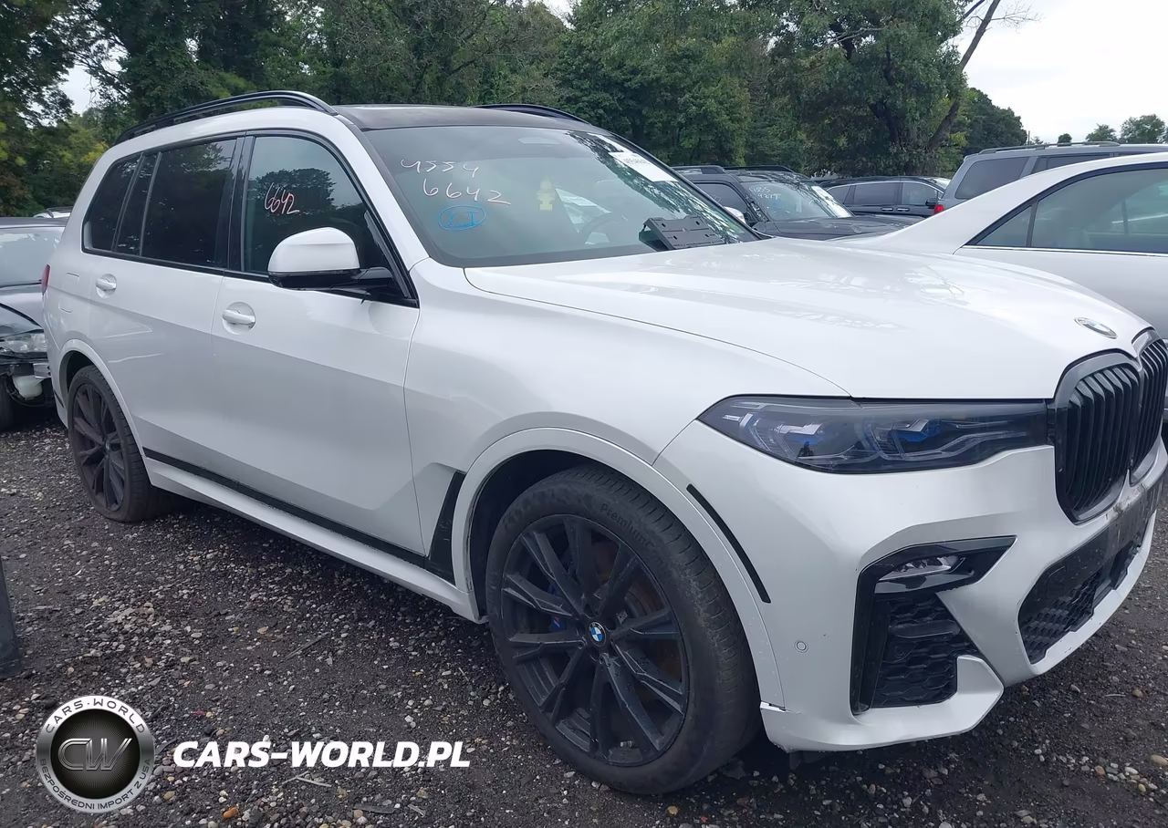 2021 BMW X7 M50I