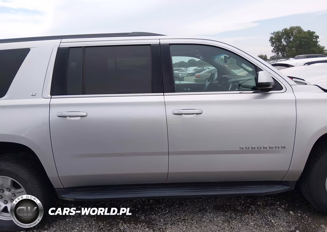 2019 Chevrolet Suburban Lt VIN:1GNSCHKC1KR234997 - 13