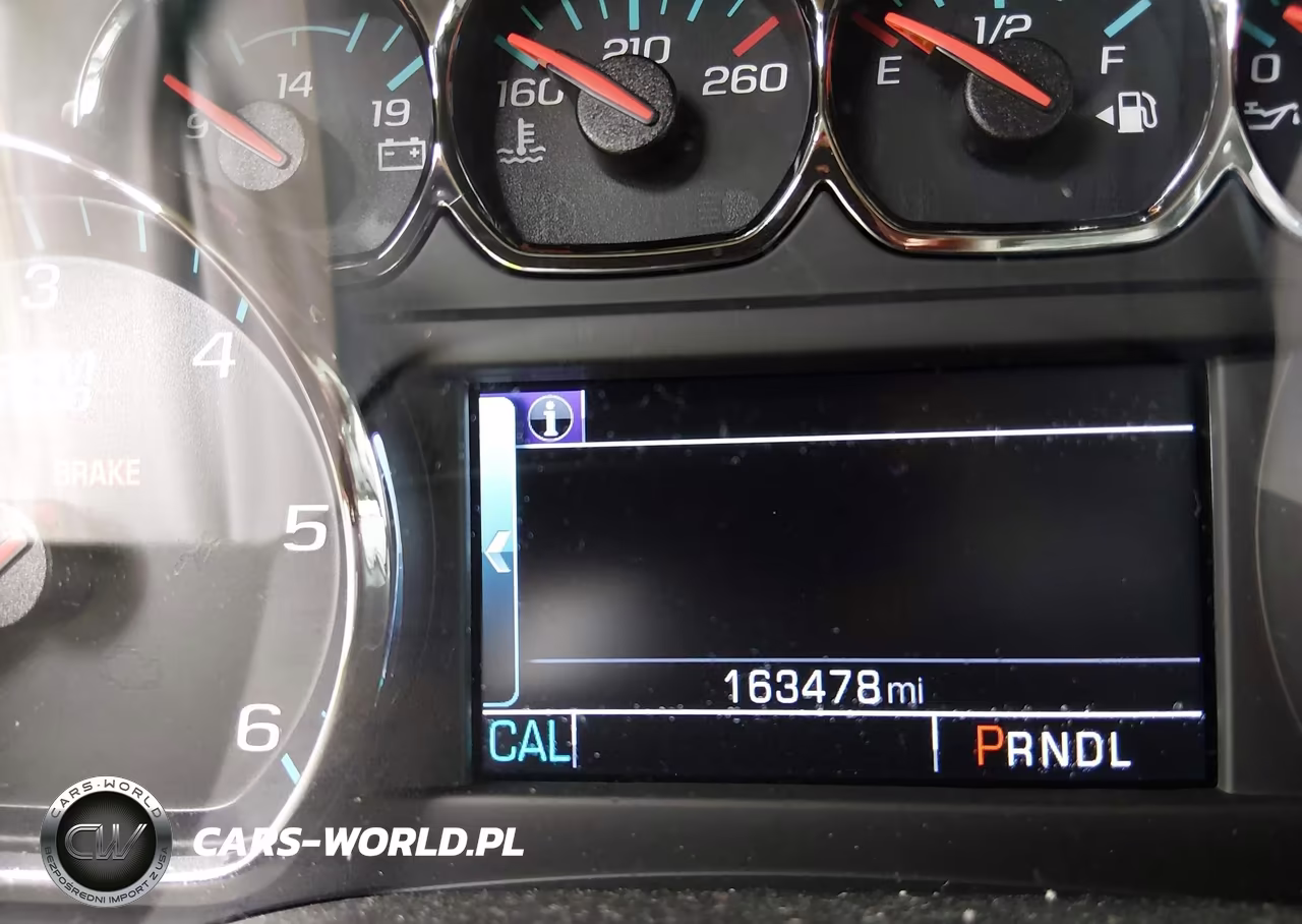 2019 Chevrolet Suburban Lt VIN:1GNSCHKC1KR234997 - 15