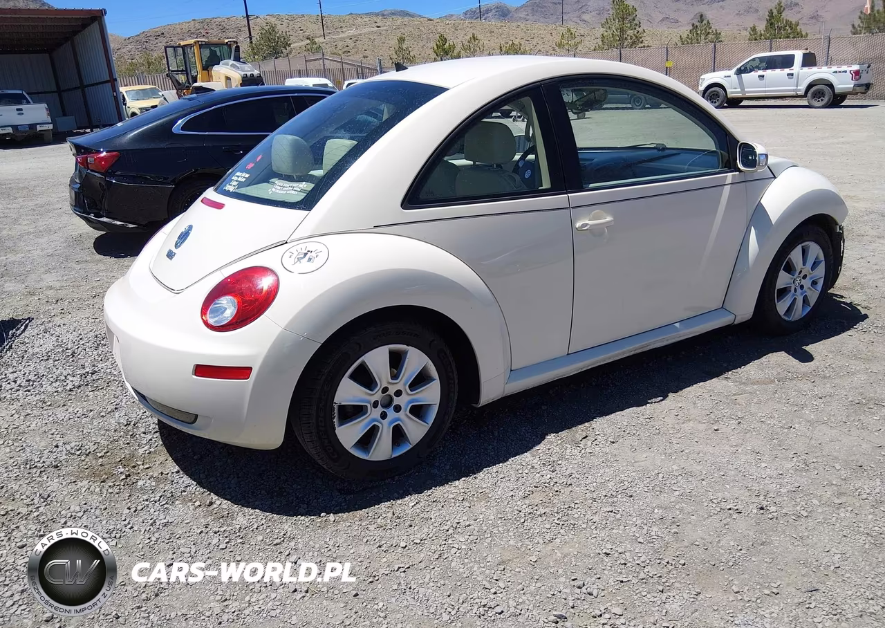 2008 Volkswagen New Beetle S-Se VIN:3VWRW31C98M508487 - 4