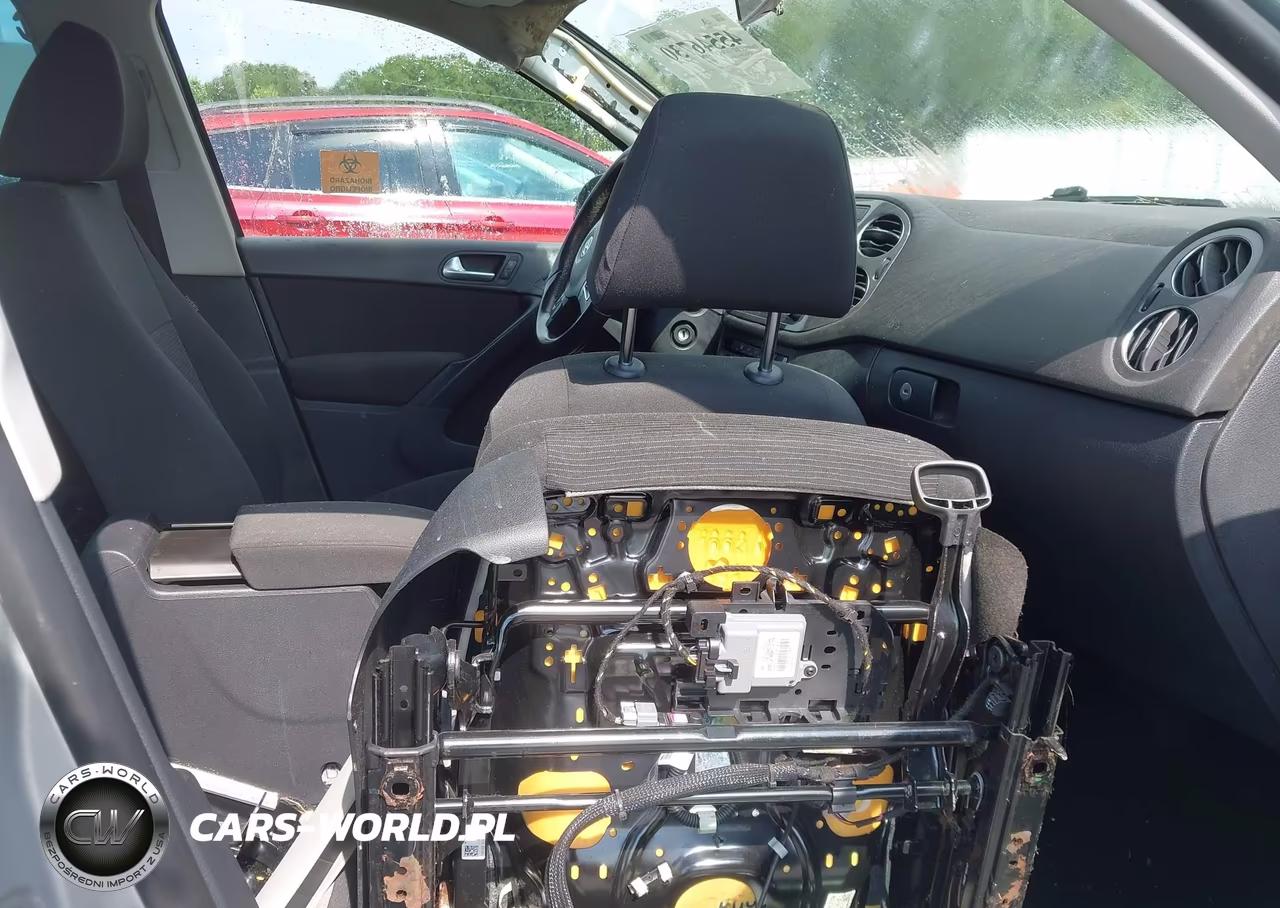 2013 Volkswagen Tiguan S VIN:WVGBV3AXXDW598183 - 5