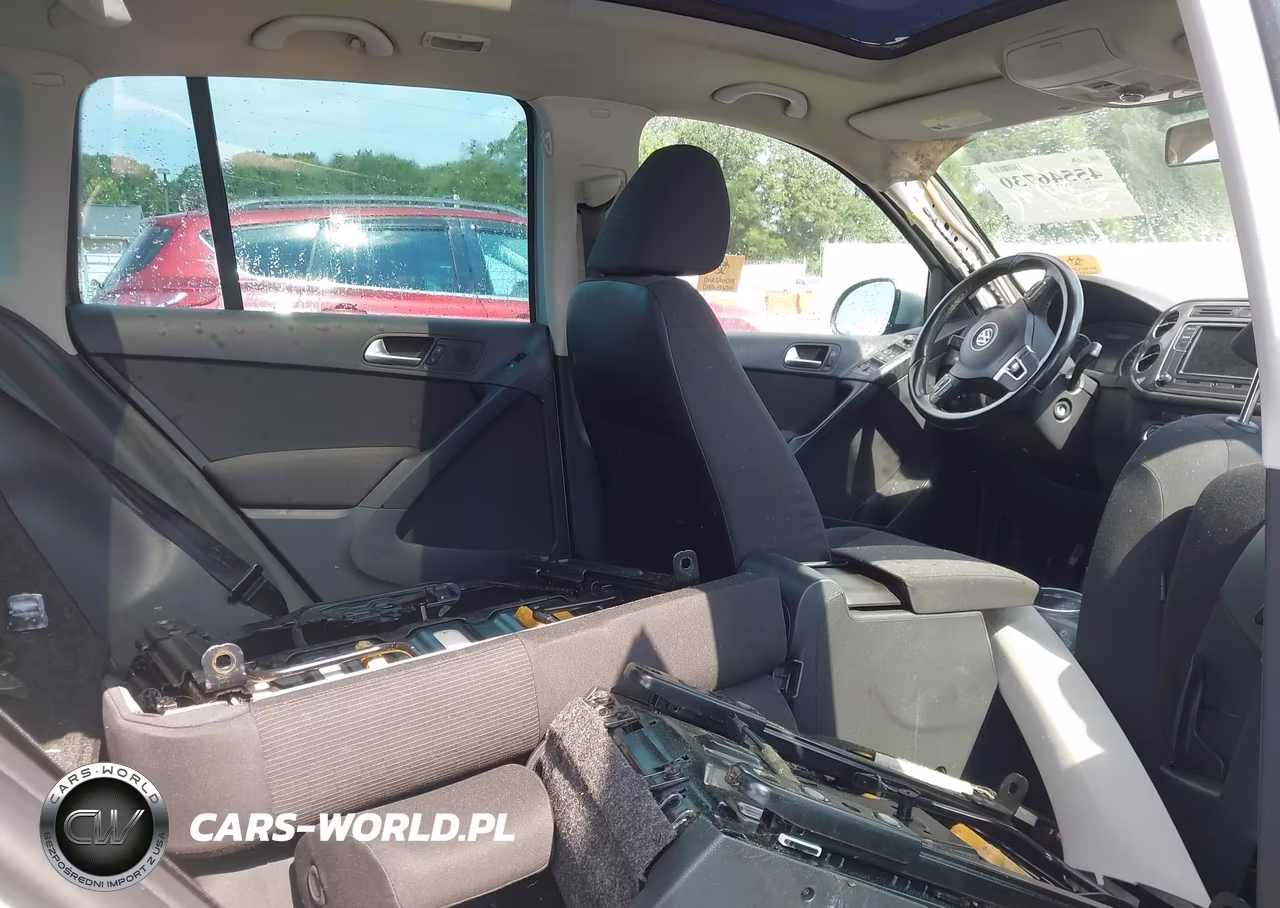 2013 Volkswagen Tiguan S VIN:WVGBV3AXXDW598183 - 8