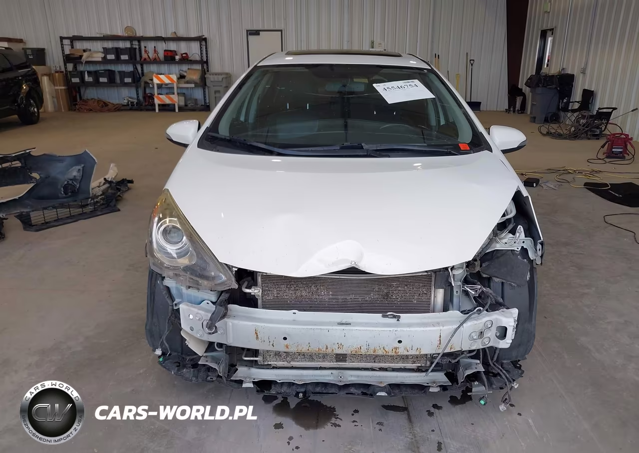 2015 Toyota Prius C Four VIN:JTDKDTB39F1111543 - 6