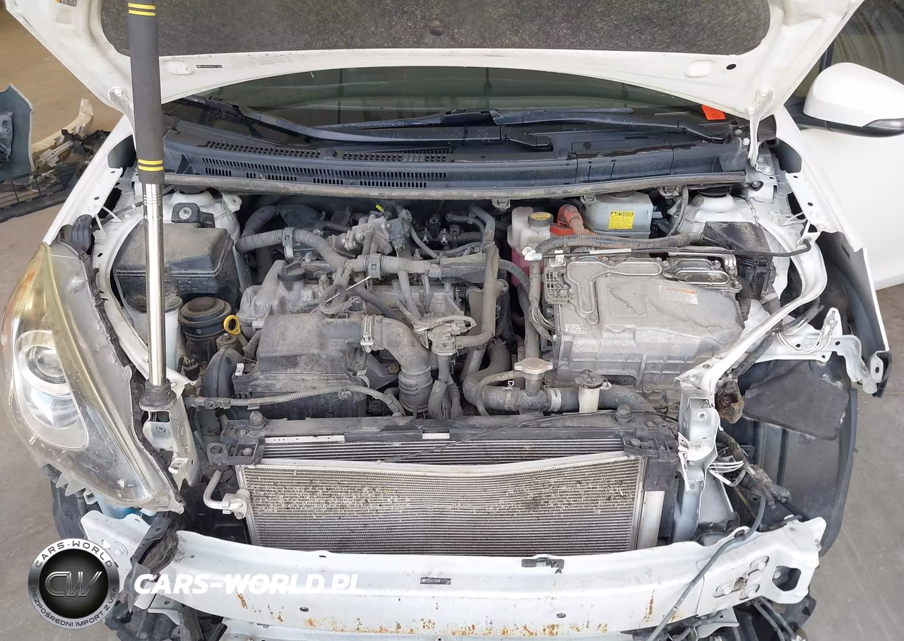 2015 Toyota Prius C Four VIN:JTDKDTB39F1111543 - 9
