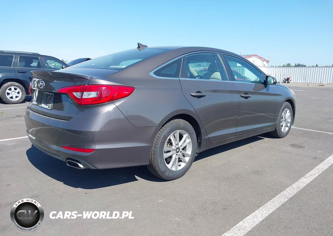 2016 Hyundai Sonata Se VIN:5NPE24AFXGH327299 - 4