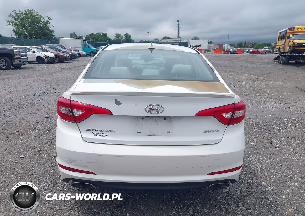 2015 Hyundai Sonata Sport VIN:5NPE34AF6FH089611 - 16
