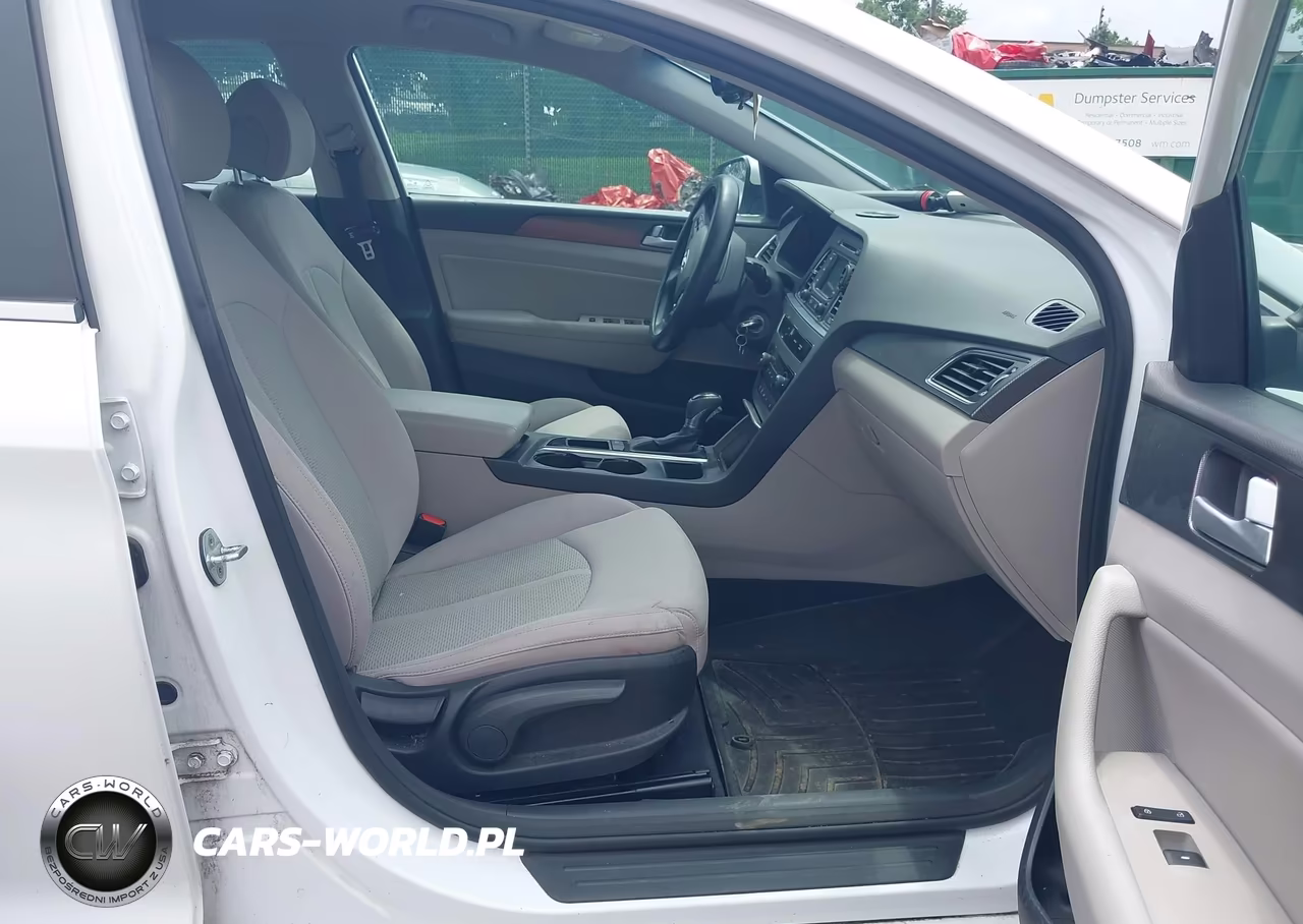 2015 Hyundai Sonata Sport VIN:5NPE34AF6FH089611 - 5