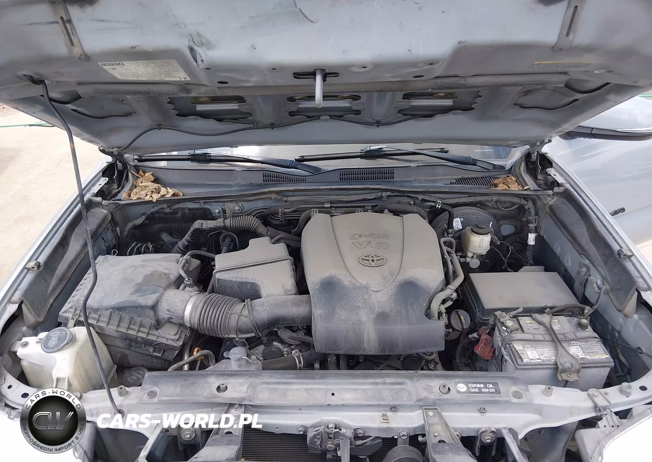 2018 Toyota Tacoma Trd Sport VIN:3TMAZ5CN8JM077244 - 10