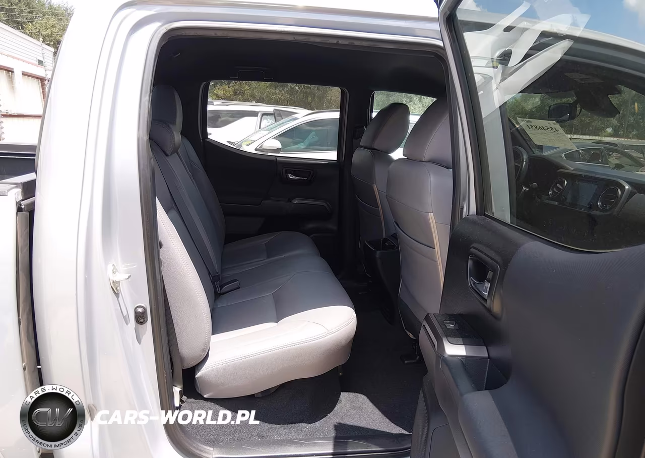2018 Toyota Tacoma Trd Sport VIN:3TMAZ5CN8JM077244 - 8