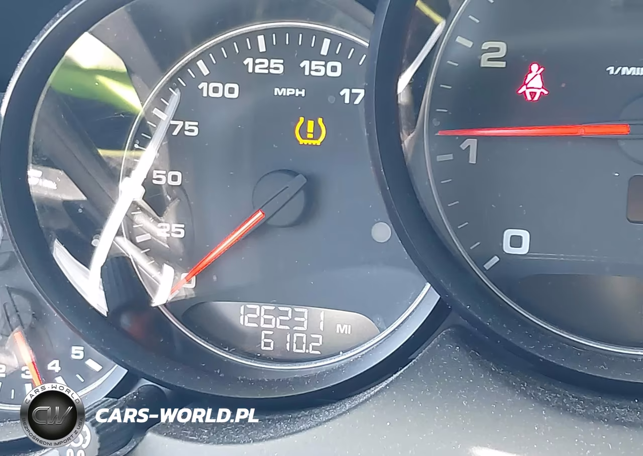 2012 Porsche Cayenne VIN:WP1AA2A20CLA12566 - 16