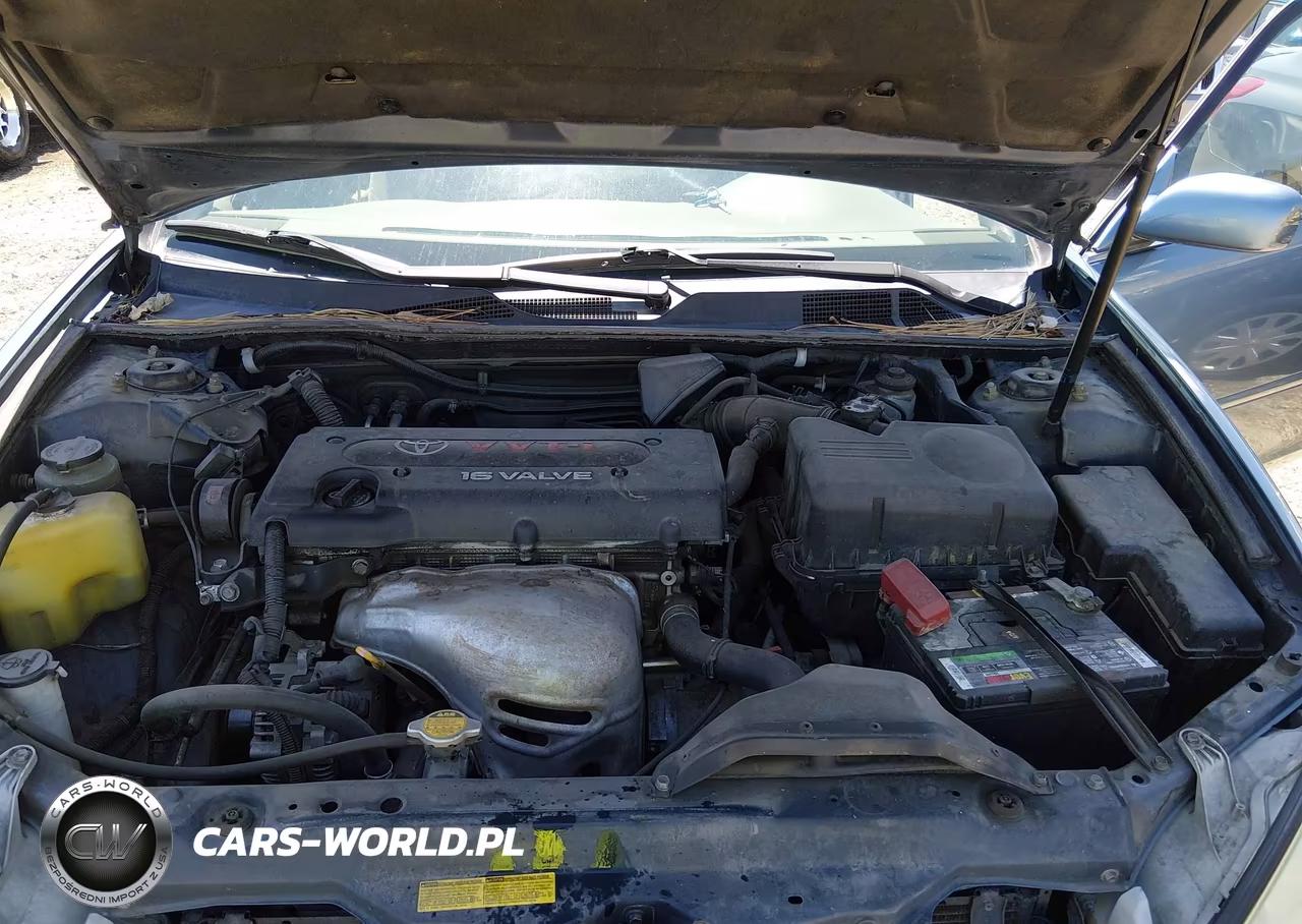 2004 Toyota Camry Le VIN:JTDBE32K640260337 - 10